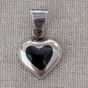 Silver 925 Heart Pendant with Black Onyx & NWT Travel Jewelry Box